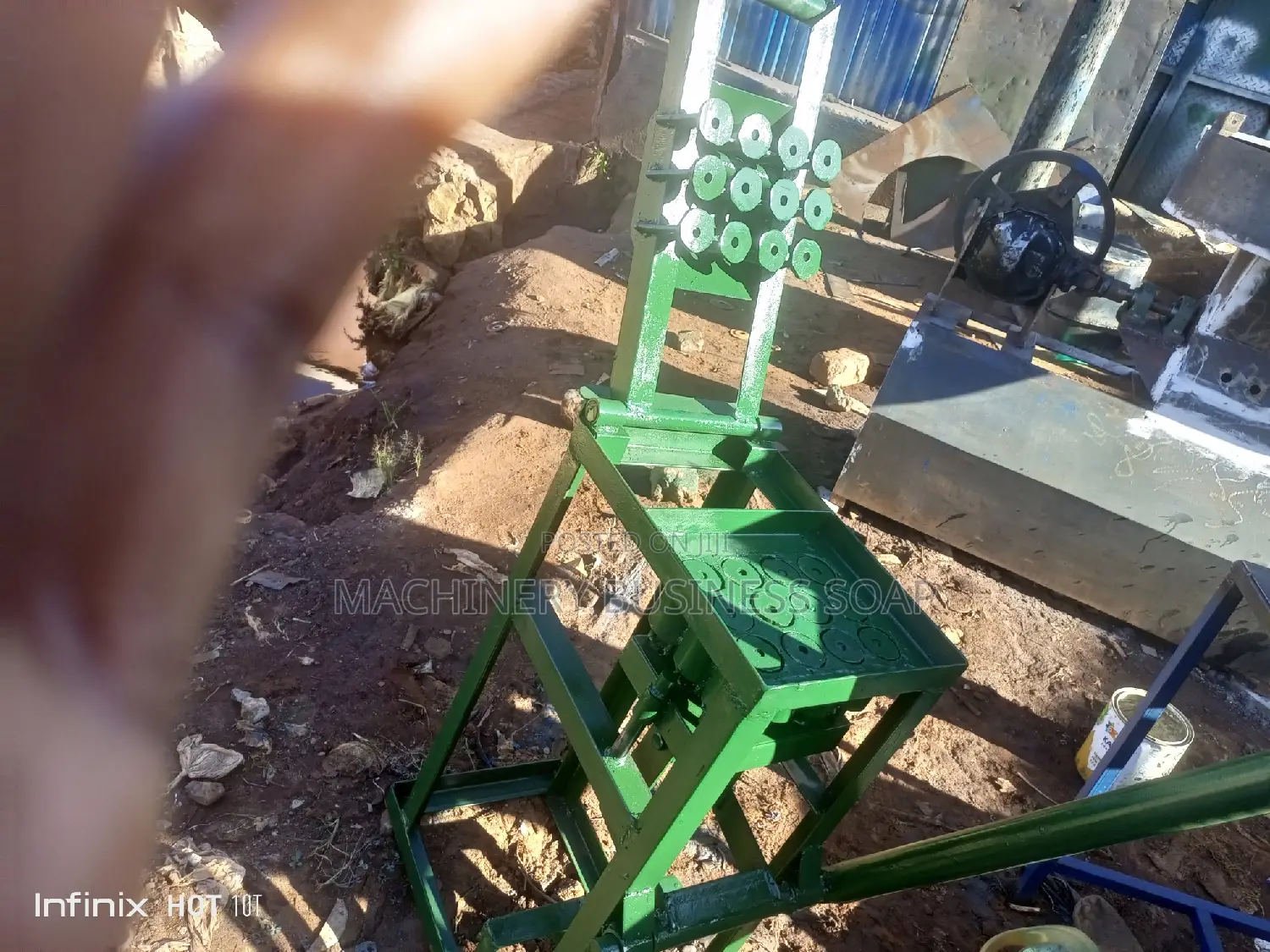 Mannul Briquettes Machine