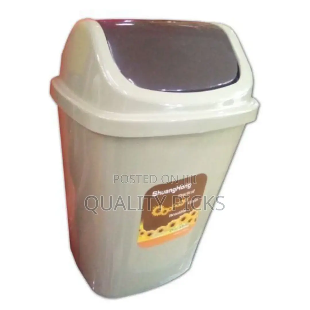 Plastic Swing Trash Can