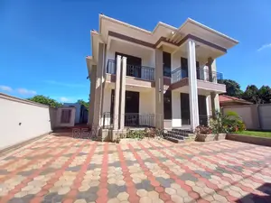 Furnished 5bdrm Duplex in Kira for sale