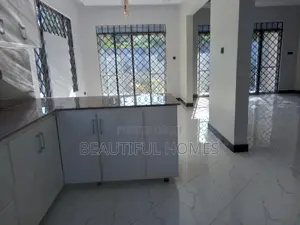 Furnished 4bdrm House in Kisaasi, Nakawa for sale