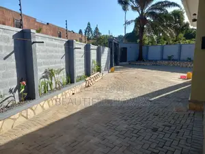 Furnished 4bdrm Bungalow in Kisaasi, Nakawa for sale