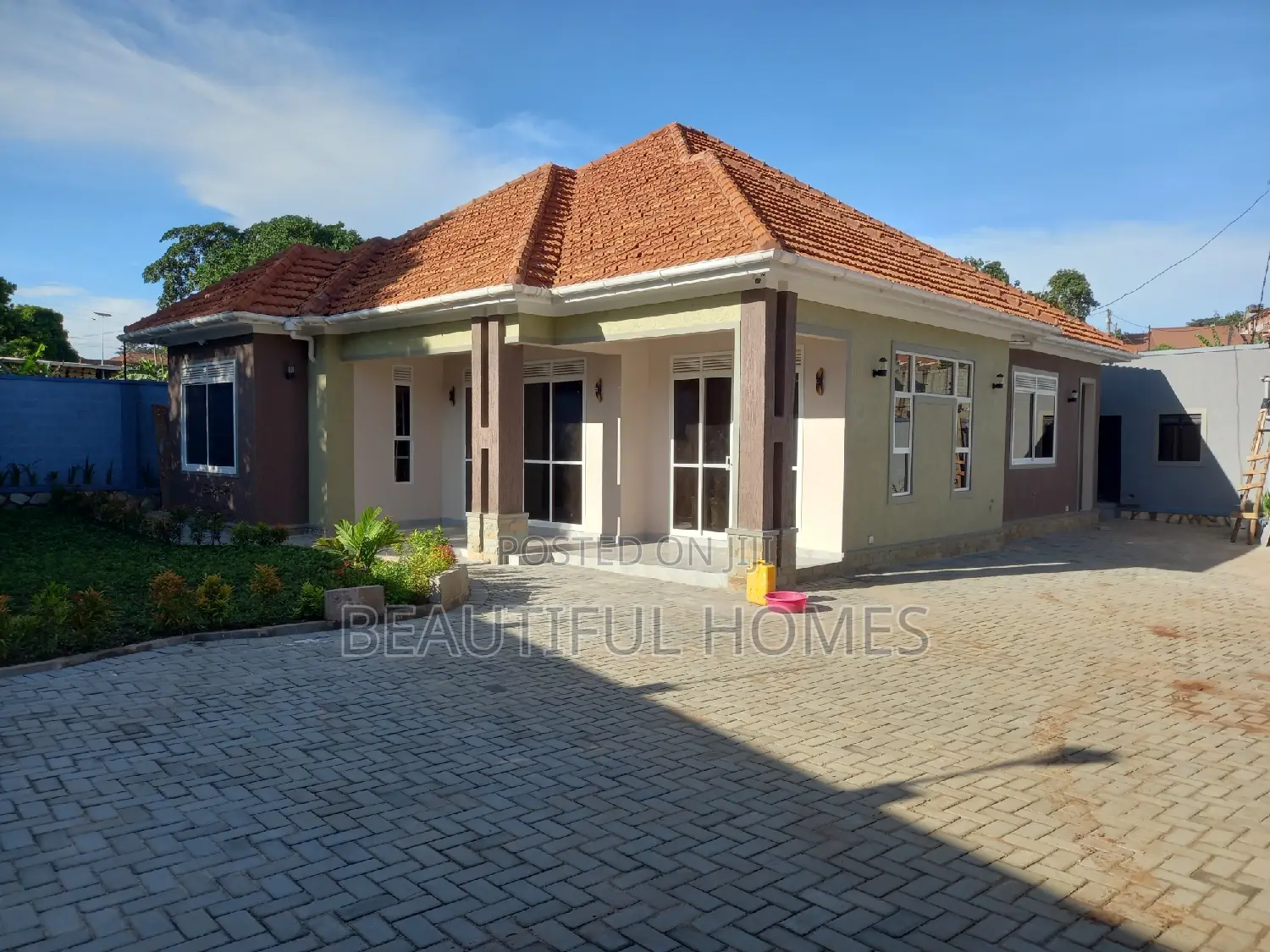 Furnished 4bdrm Bungalow in Kisaasi, Nakawa for sale