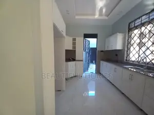 Furnished 4bdrm Bungalow in Kisaasi, Nakawa for sale