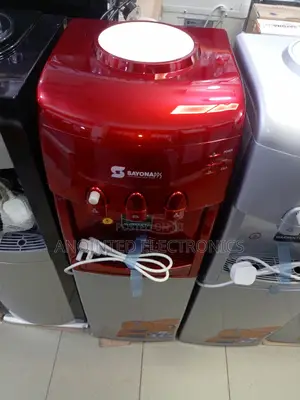 Water Dispensar With a Compressor