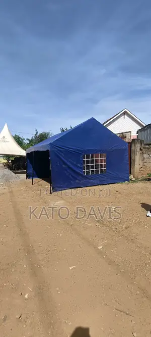 50 Seater Tent Blue