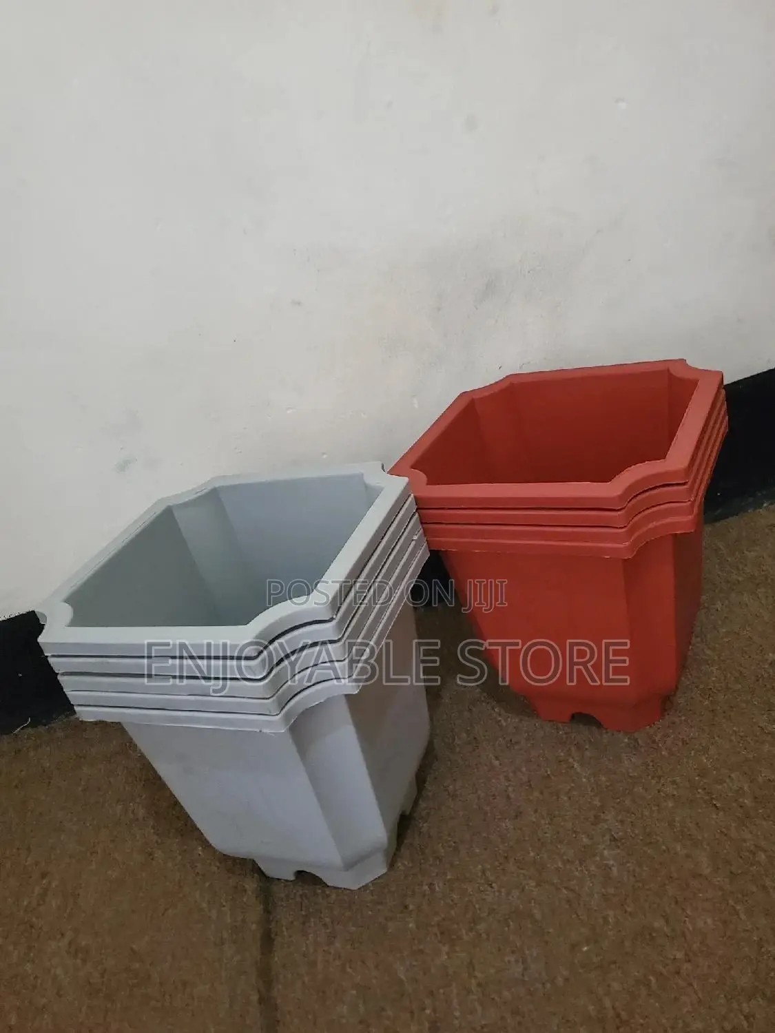 Plastic Flower Pots