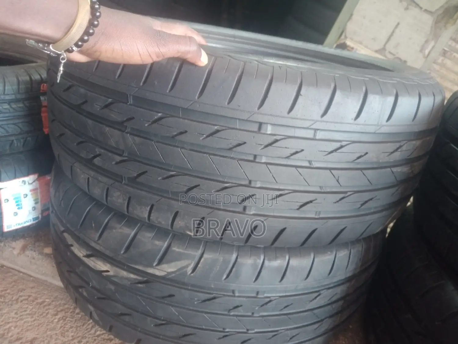 235/50r18 Bridgestone Japan.
