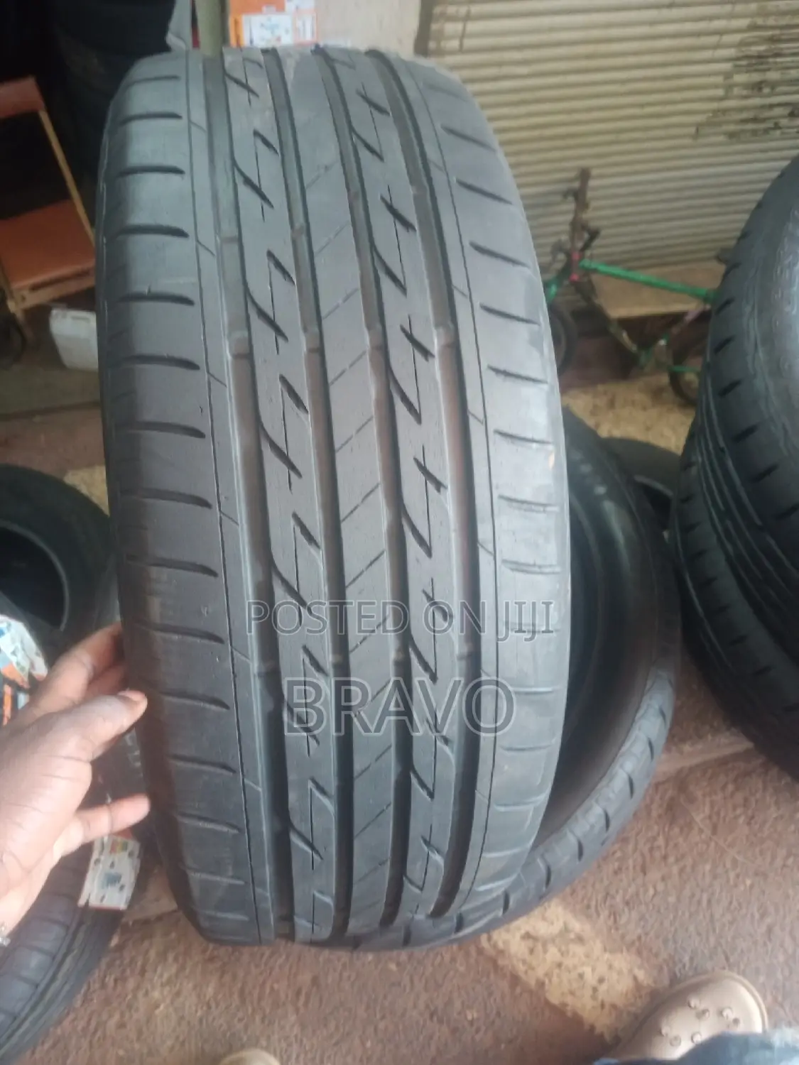 235/50r18 Bridgestone Japan.
