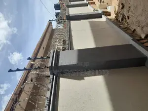 Electric Fence System. Whatsapp