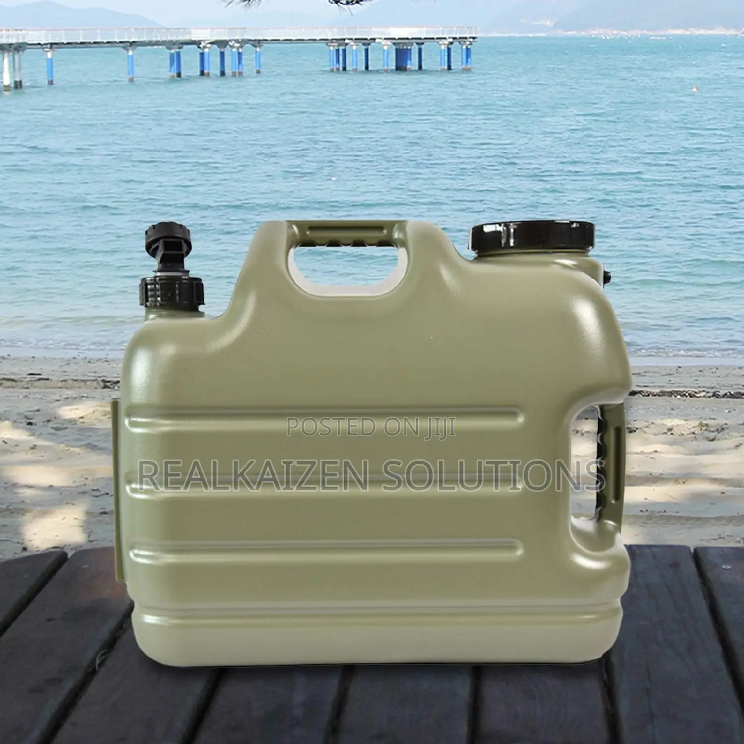 Outdoor 25L Green Water Storage Tank Jerrycan With Spigot
