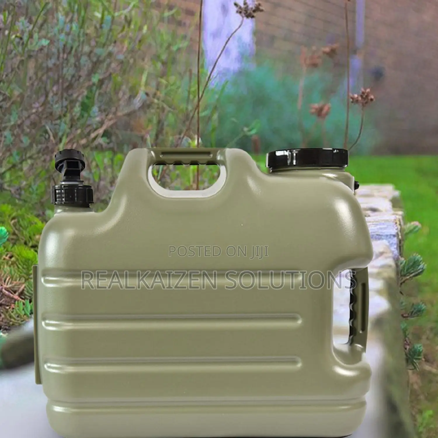 Outdoor 25L Green Water Storage Tank Jerrycan With Spigot