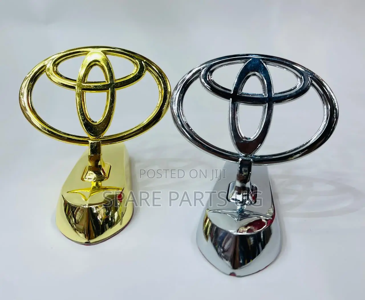 Toyota Bonnet Emblem