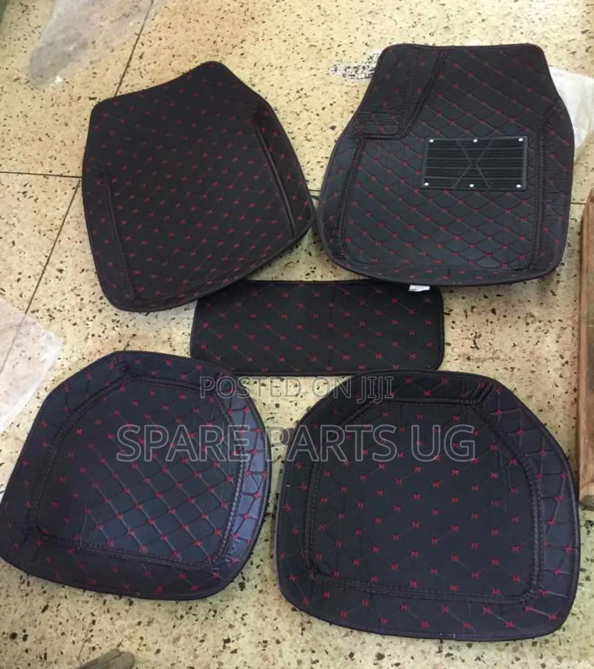 Universal Stylish Car Floor Mats / Carpets