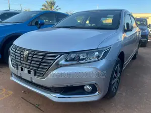 Toyota Premio 1.8 FWD 2017 Silver