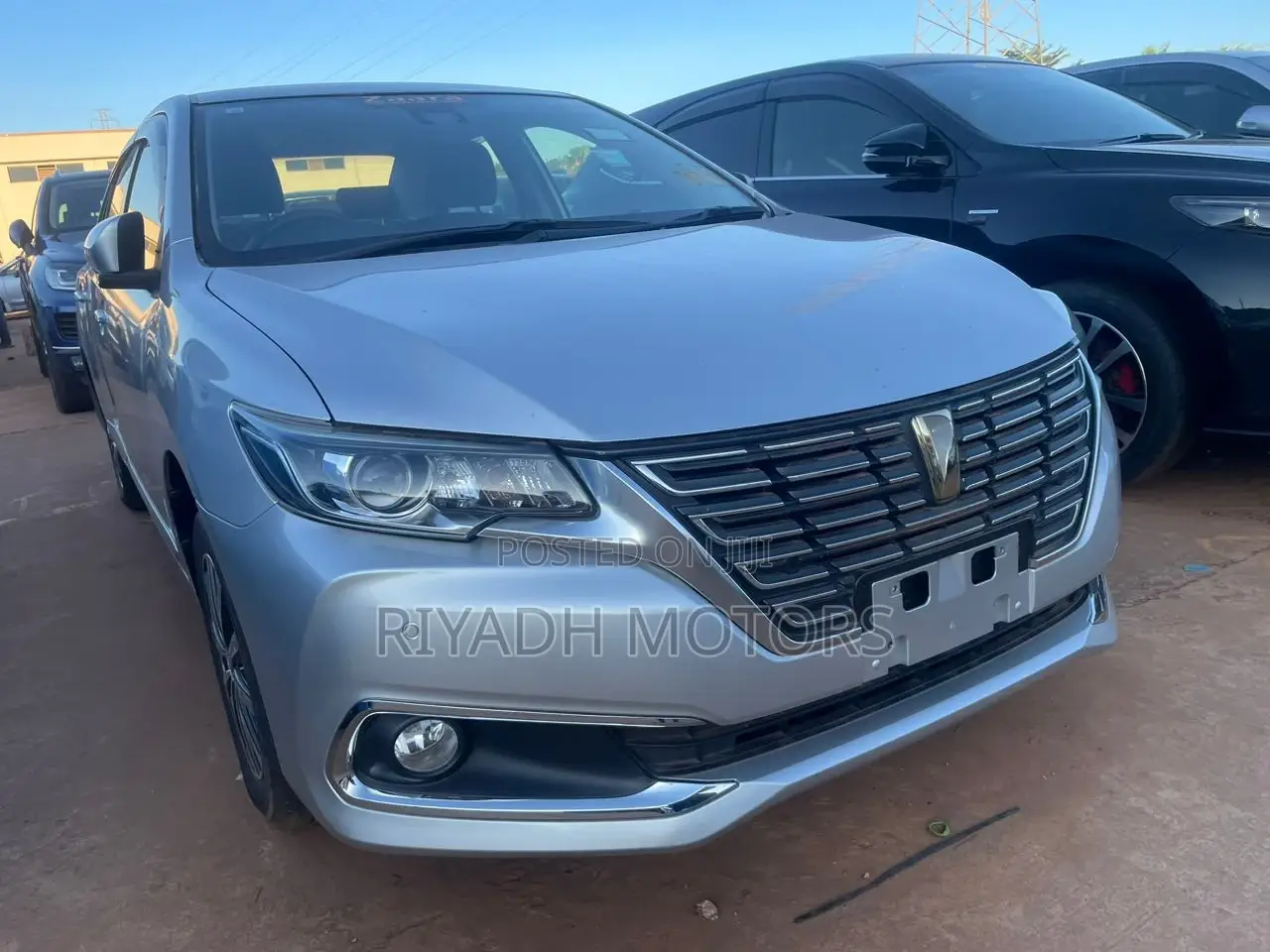 Toyota Premio 1.8 FWD 2017 Silver