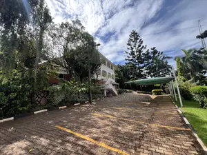 10bdrm House in Mbuya, Central Division for rent
