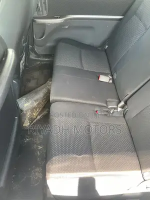 Toyota ISIS 1.8 Platana 2WD 2011 Gray
