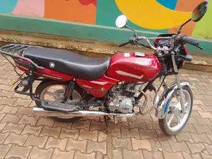 Bajaj Boxer 125 2023 Red