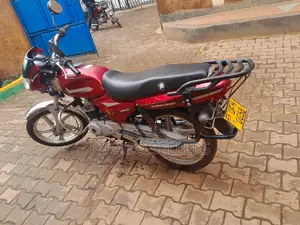 Bajaj Boxer 125 2023 Red