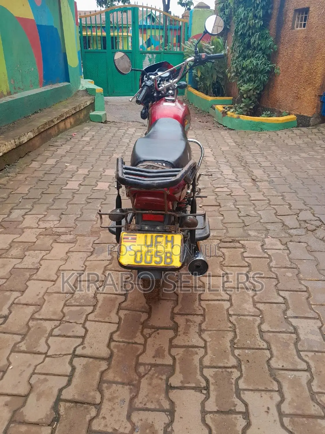 Bajaj Boxer 125 2023 Red