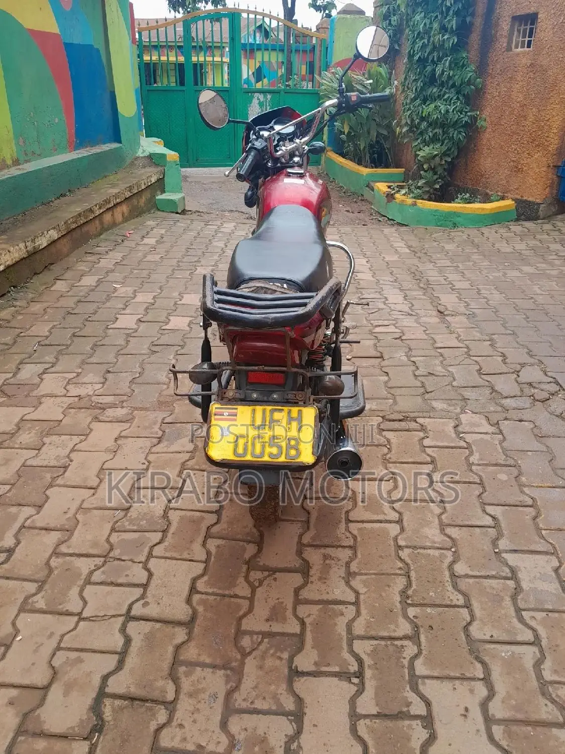 Bajaj Boxer 125 2023 Red