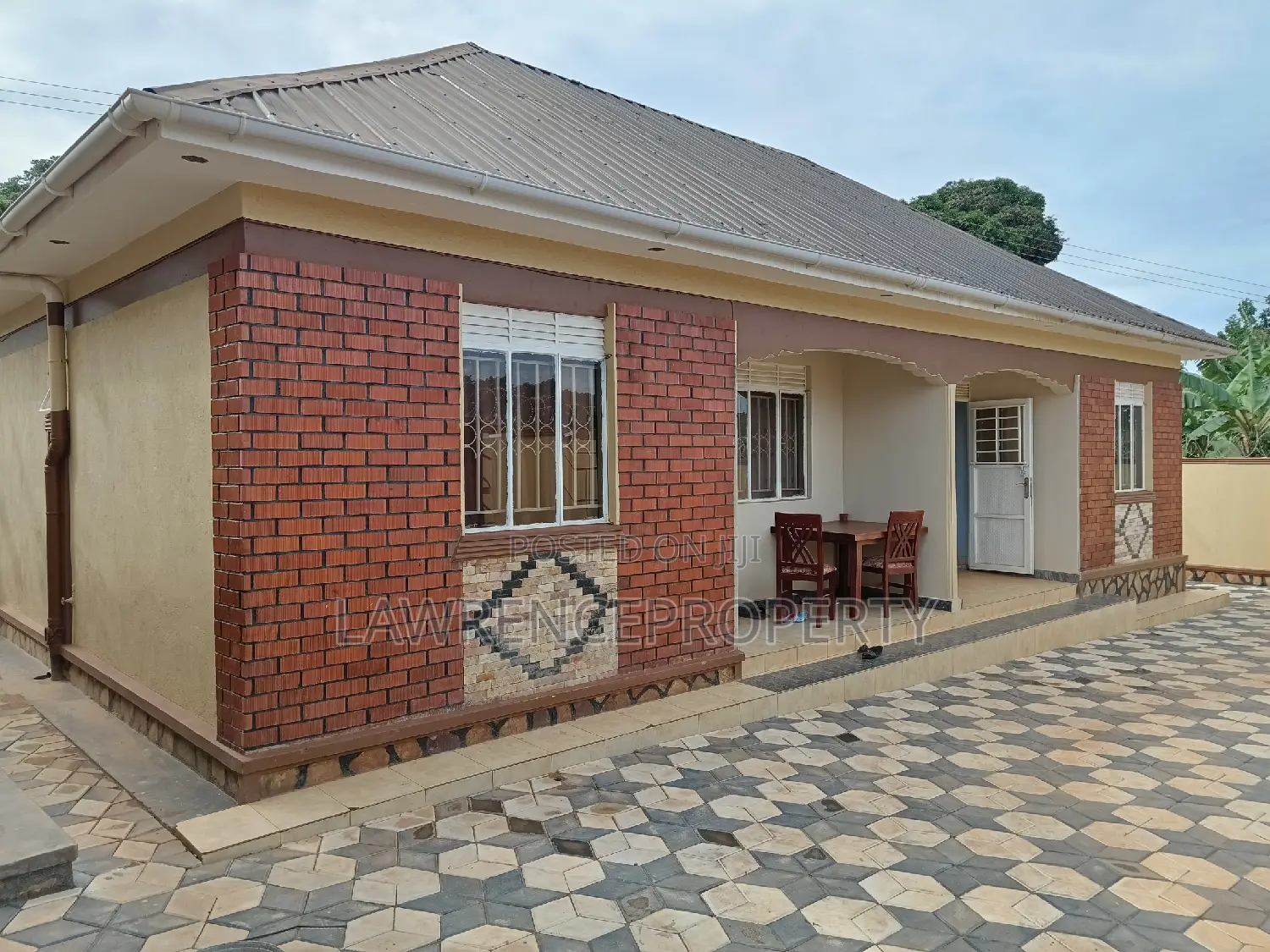 2bdrm Apartment in Seeta, Goma for rent