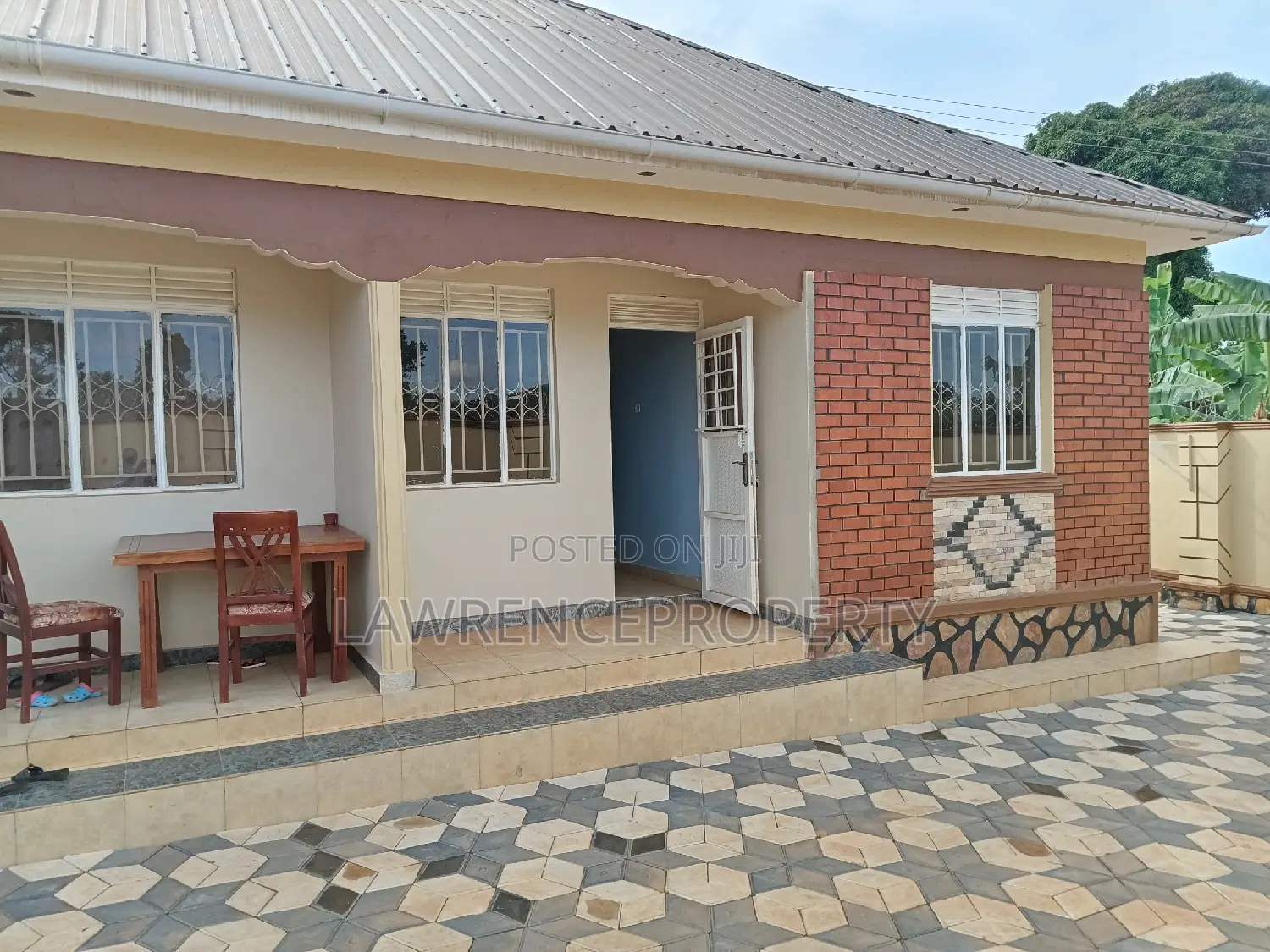 2bdrm Apartment in Seeta, Goma for rent