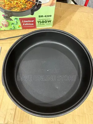 Boma 42cm Pan and Pizza Maker