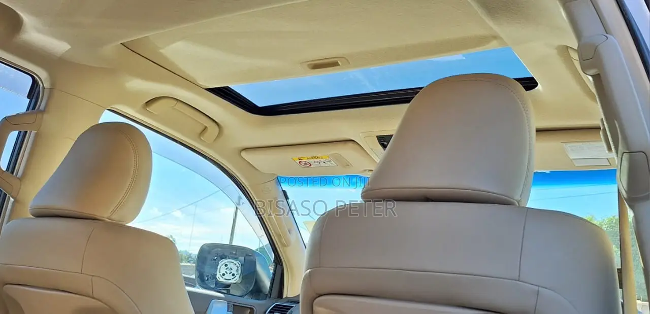 Toyota Land Cruiser Prado 2.7 2018 White