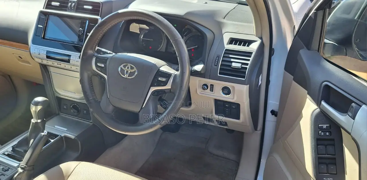 Toyota Land Cruiser Prado 2.7 2018 White