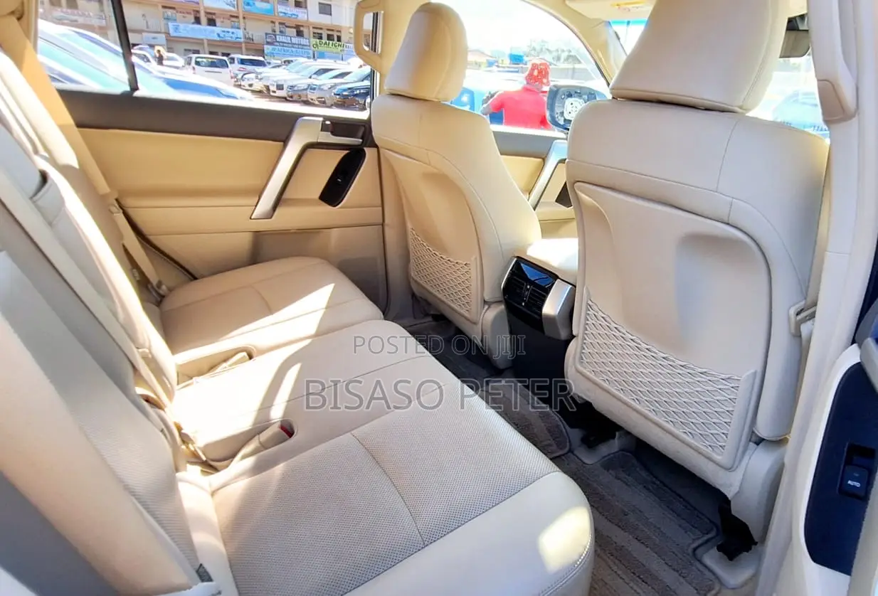 Toyota Land Cruiser Prado 2.7 2018 White