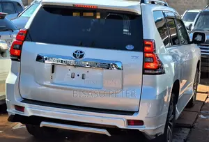 Toyota Land Cruiser Prado 2.7 2018 White