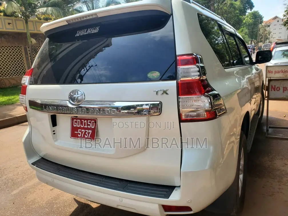 Toyota Land Cruiser Prado 2016 White