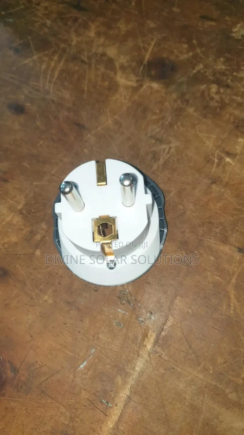 16A Universal Adaptor