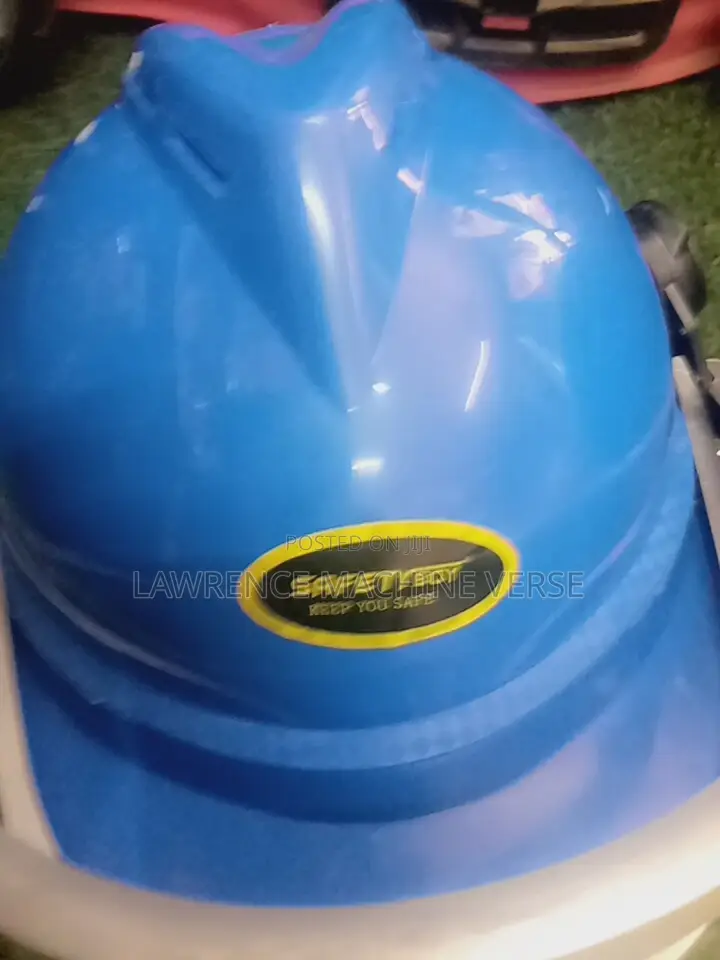 Hedge Trimmer Japan and Safety Helmet