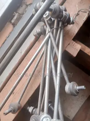 Front Z Links VW Golf 6