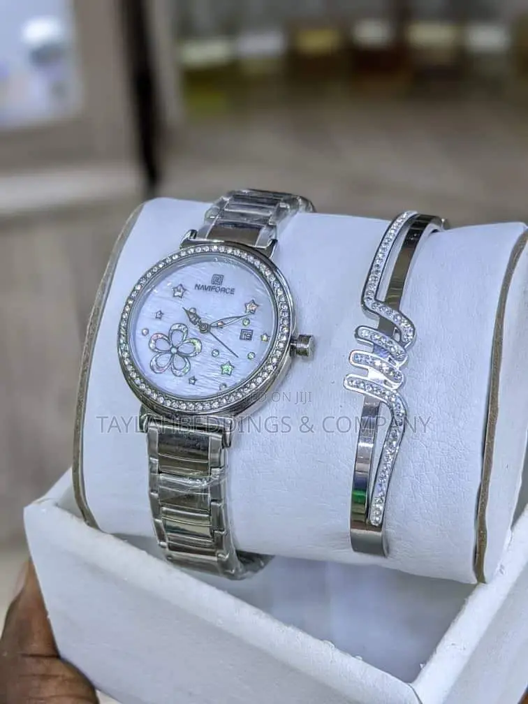 NAVIFORCE Watch Women Quartz Watches Lady Stainless-Steel