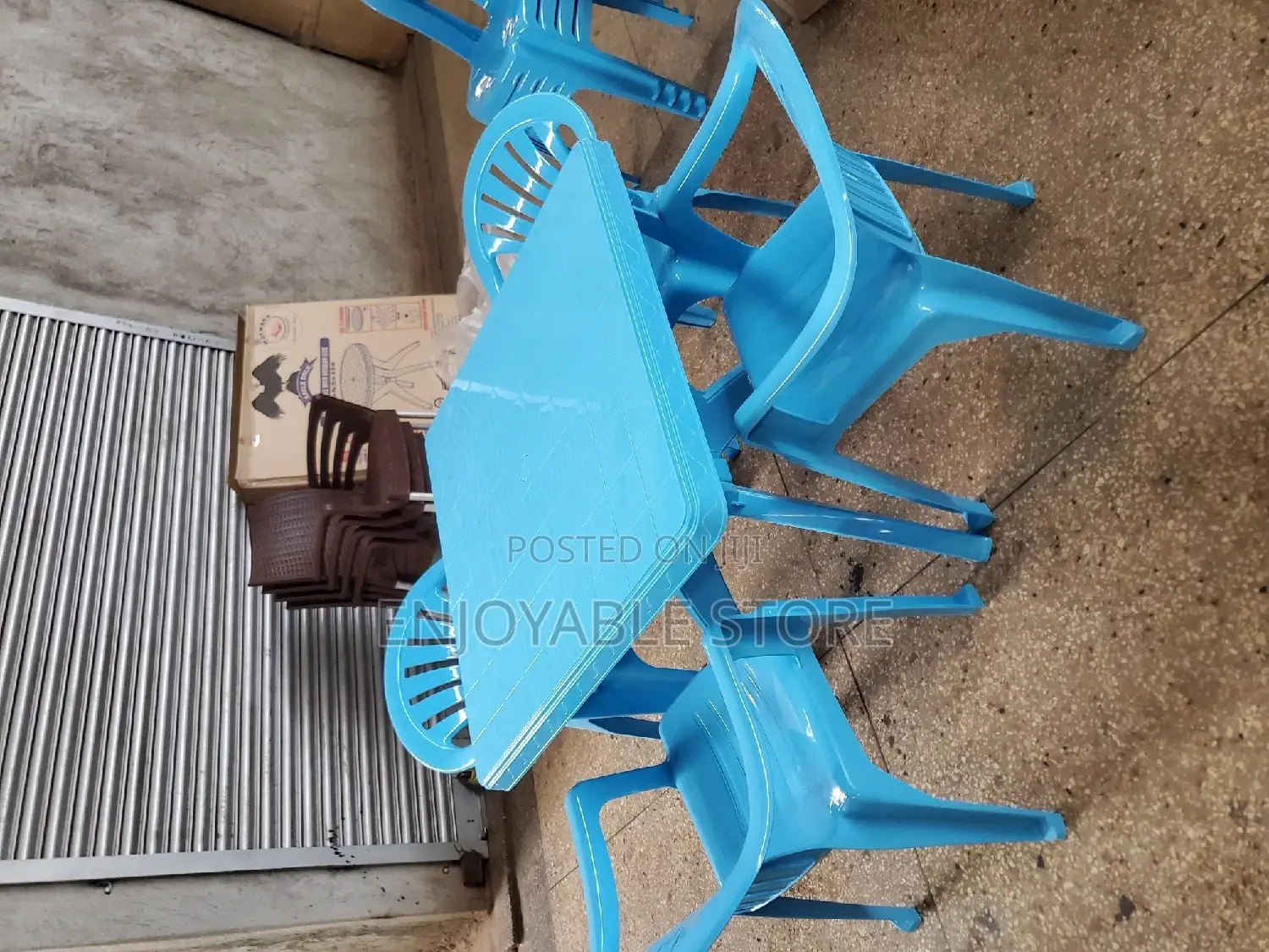 Home Office Use Plastic Chairs and Table Set