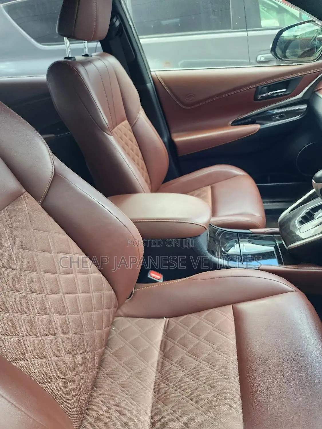 Toyota Harrier 2.0 2018 White