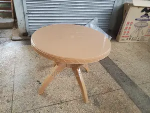 Mukwano Plastic Table