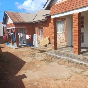 4bdrm House in Makindye Boston, Division A for sale