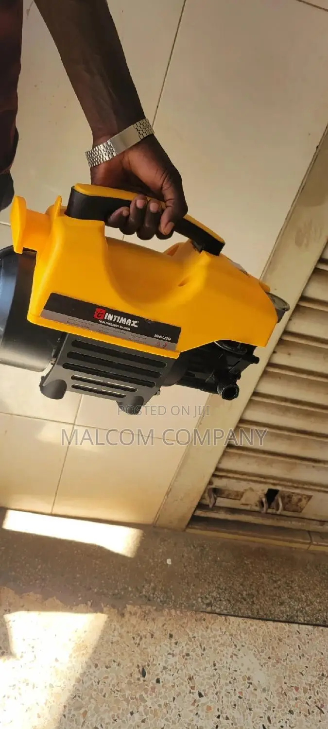 High Pressure and Advanced Car and Roofing Washing Machine