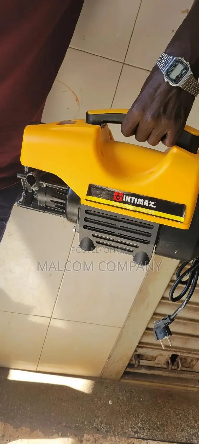 High Pressure and Advanced Car and Roofing Washing Machine
