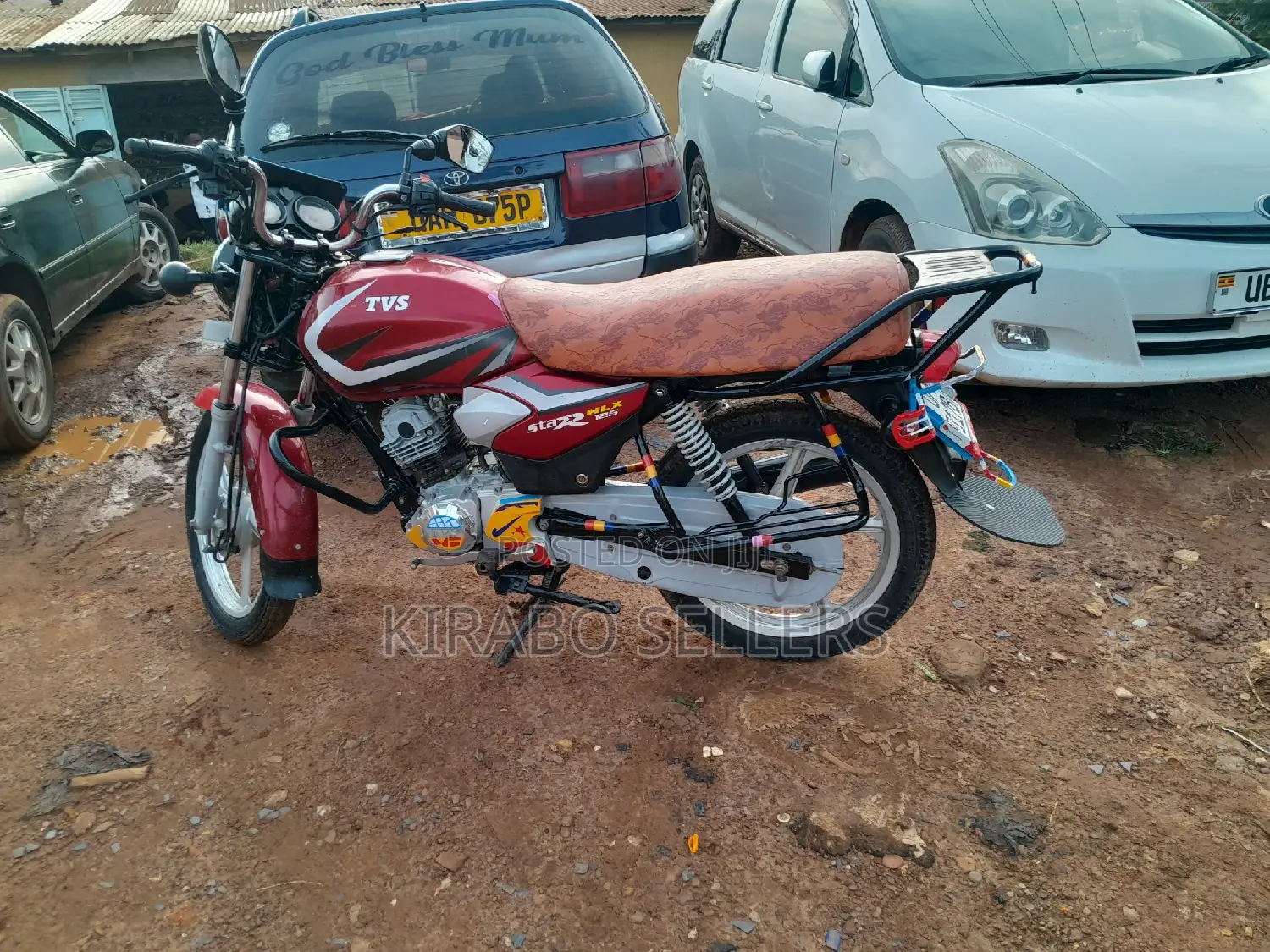 TVS HLX 125 2023 Red