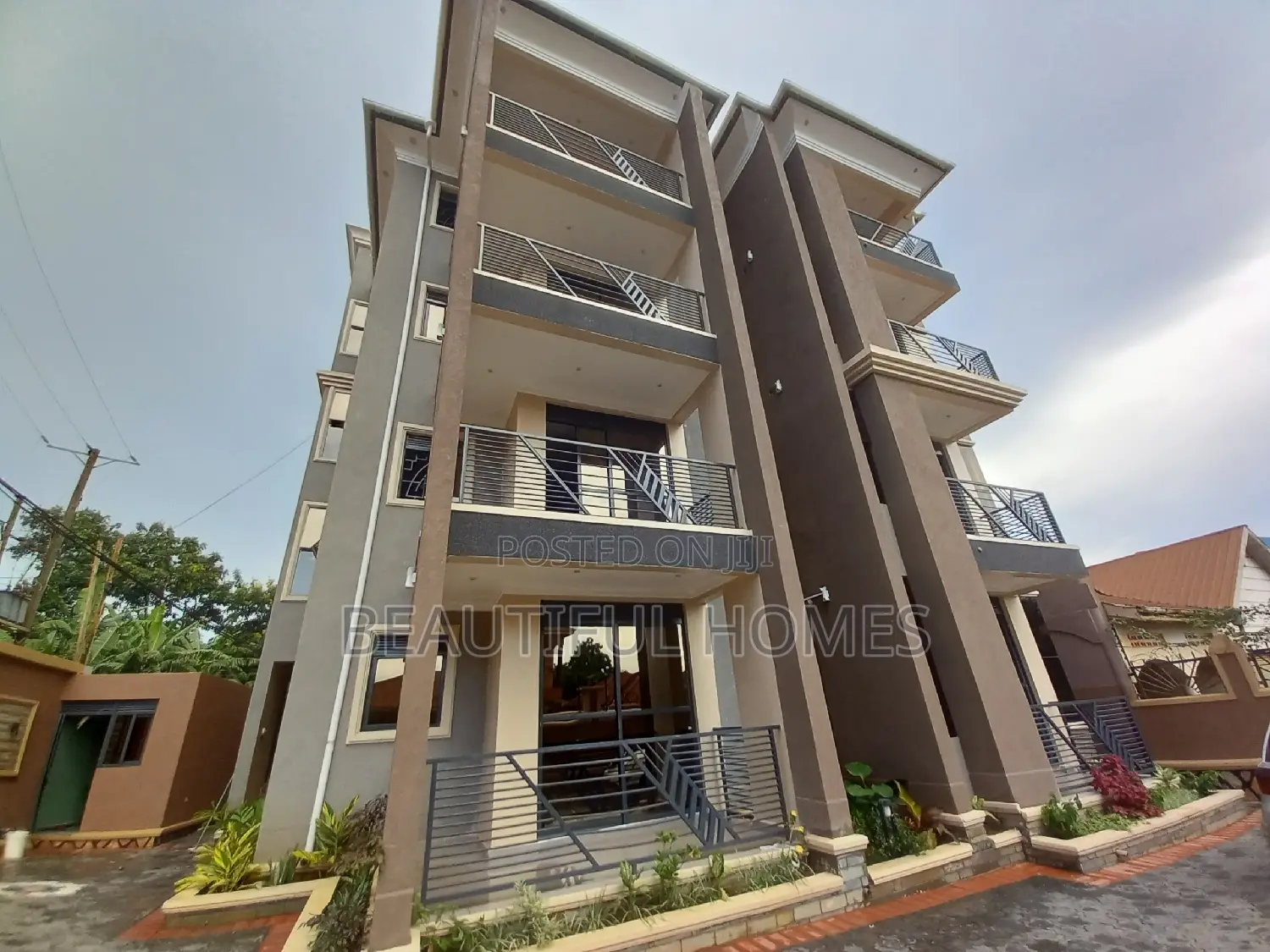 Furnished 3bdrm Apartment in Kisaasi Bukoto, Central Division for sale