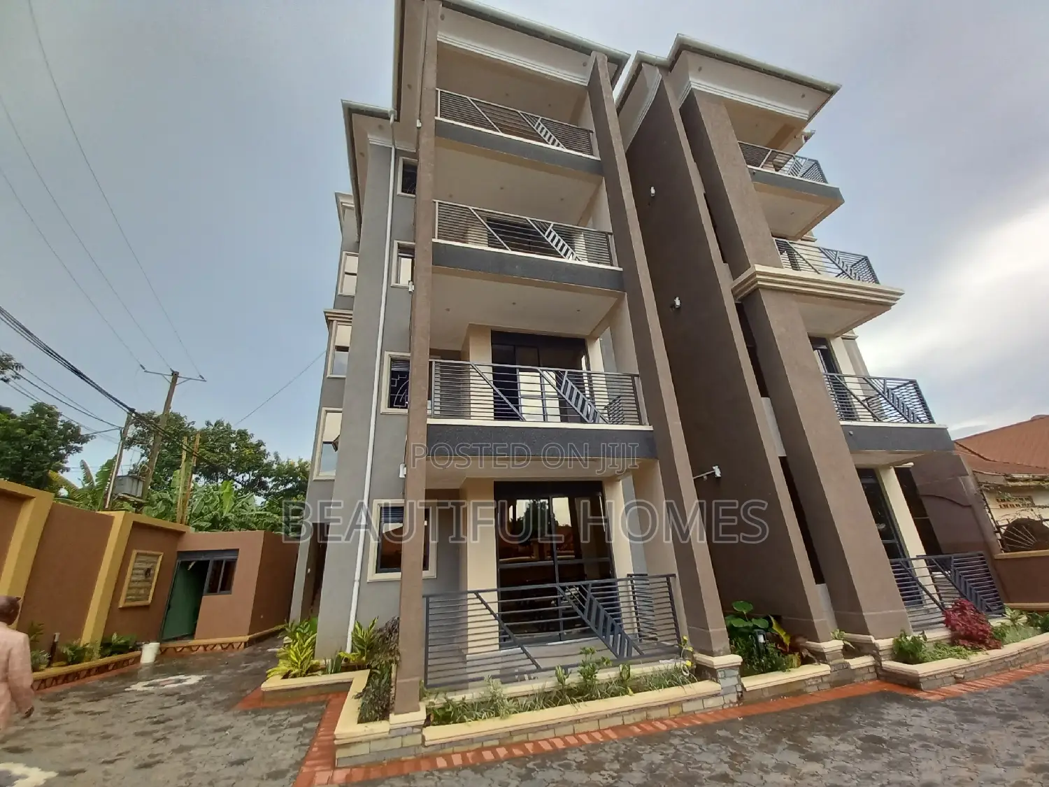 Furnished 3bdrm Apartment in Kisaasi Bukoto, Central Division for sale