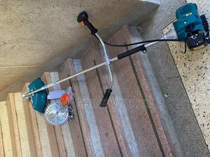 Makita Grass Cutter Machine