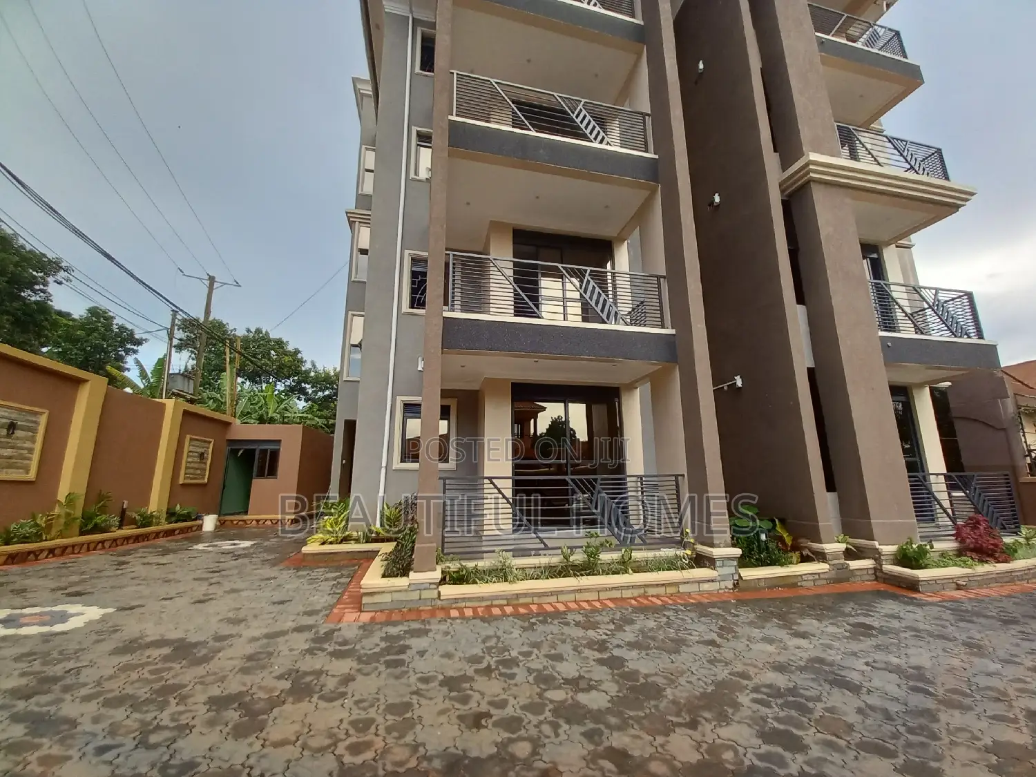 Furnished 3bdrm Block of Flats in Kisaasi Near, Central Division