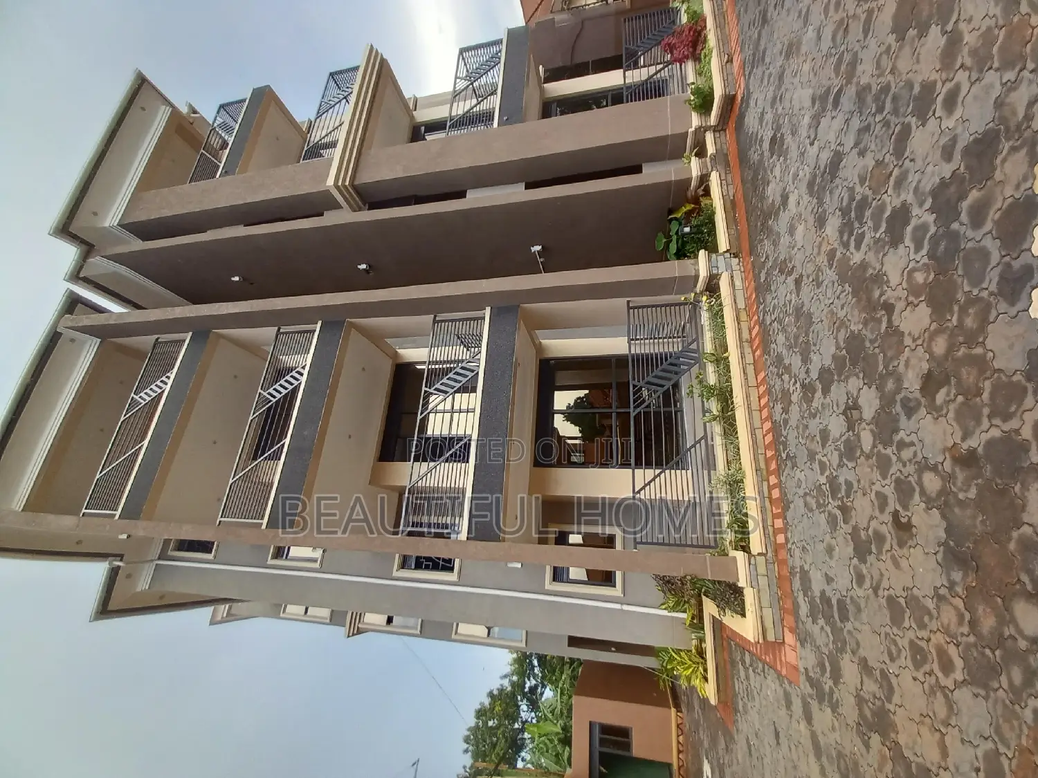Furnished 3bdrm Block of Flats in Kisaasi Near, Central Division