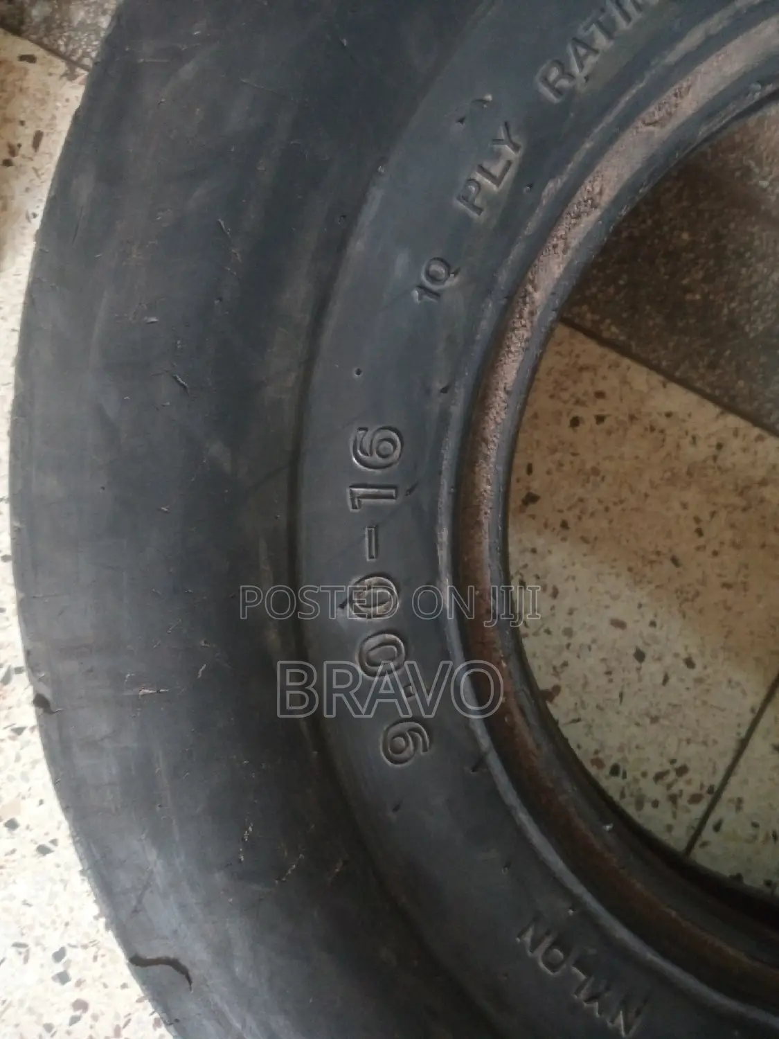 900-16 Tractor Tyres Highway.